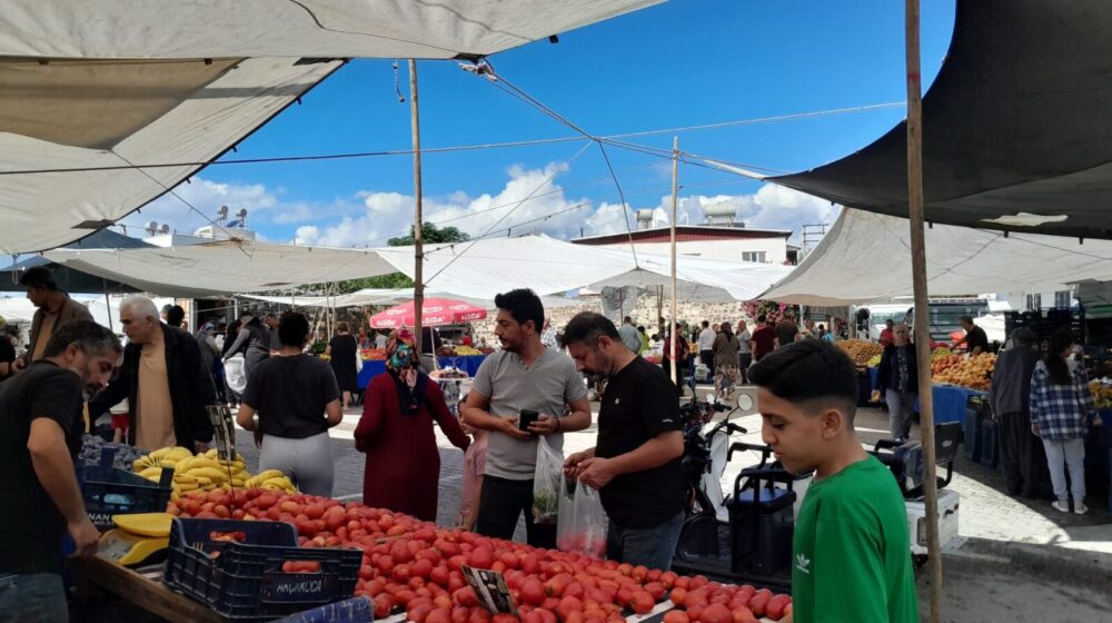 YUMURTALIK’IN MEYVE SEBZE PAZARINDA TEKELLEŞME Mİ VAR?