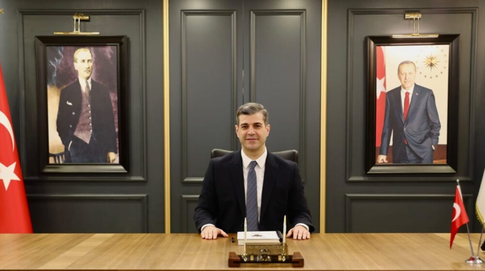 AK PARTİ ADANA İL BAŞKANI MUSTAFA ÖZKAN’DAN CHP’Lİ METİN SEVTEKİN’E TEPKİ