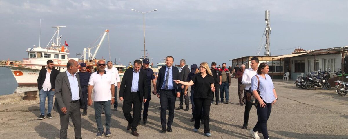 Ulaştırma ve Alt Yapı Bakanlığı  5.Bölge Müdürlüğü,Çöken Yumurtalık  Balıkçı Barınağında incelemelerde bulundu